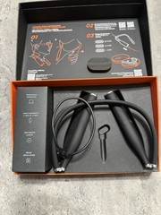 VITURE Neckband, 128GB Storage, Remote Play, Cloud Gaming, Black (Very Good)