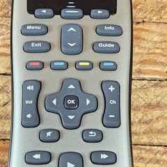 Logitech Harmony 650 Programmable Universal Remote Color Screen Tested Used