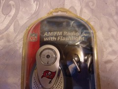 NFL AM/FM Radio w/Flashlight Speakers Earphones Neck Strap Tampa Bay Buccaneers
