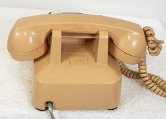 ITT Rotary Dial Corded Telephone Peach Beige Vintage Desk Phone 500