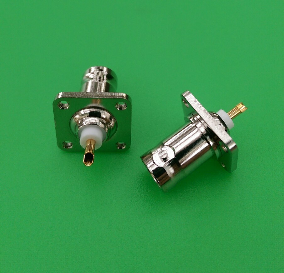(1 PC) BNC Female w/4 hole Flange Panel Chassis Mt Solder Connector- USA Seller