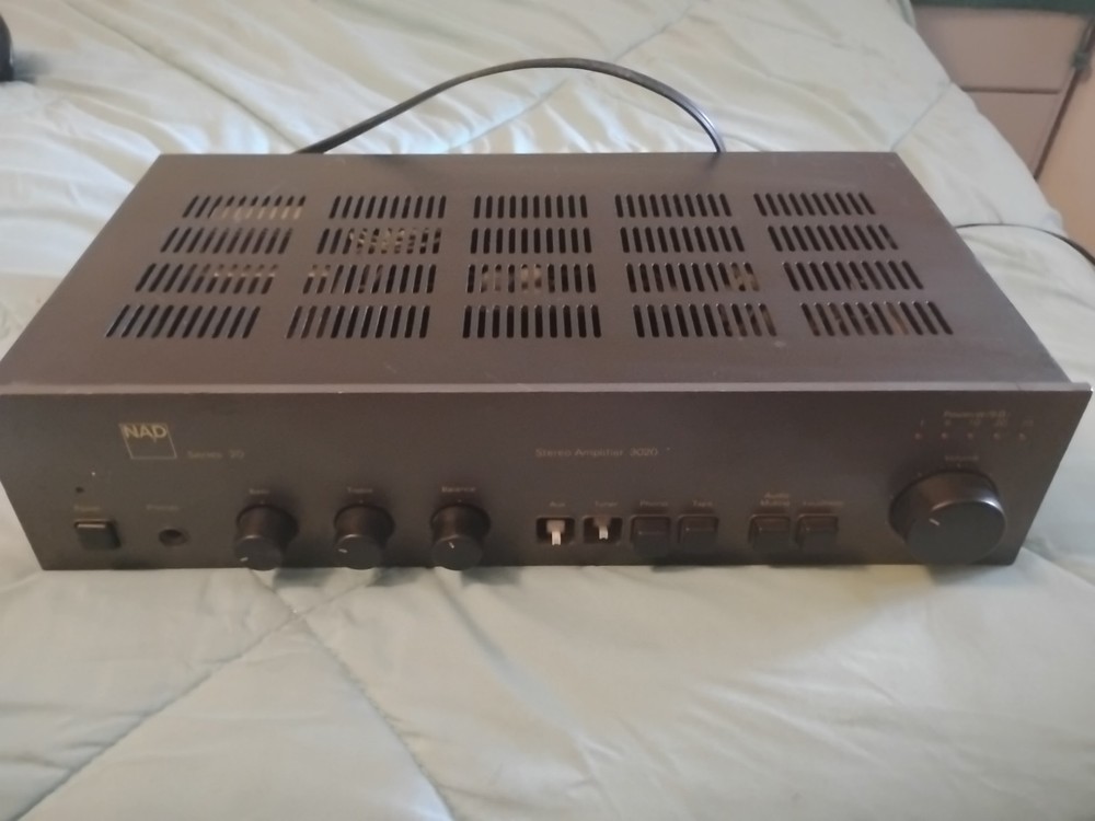 NAD 3020 Series 20 Hi-Fi Stereo Amplifier All Original