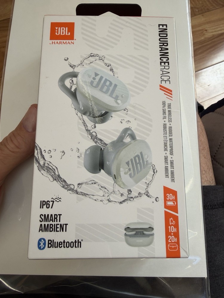NIB JBL Endurance Race TWS True Wireless In-Ear Sport Headphones (White)