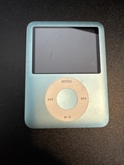 Apple iPod nano 3rd Generation Blue (8 GB) Bundle – See Pictures