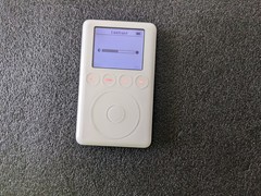 Apple iPod Classic 3rd Generation A1040 15GB