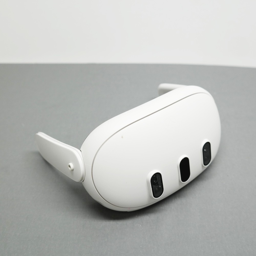 Meta Quest 3 S3A 128GB VR Headset Only ISSUE