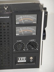 1975/75 ITT SCHAUB-LORENZE AM/FM RADIO – COMPLETE & WORKING