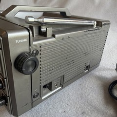 Bentley Model 4500 Portable Black and White 4.5 Inch Television w/ Power Supply