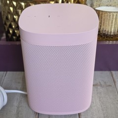 Sonos One + HAY – Limited Edition Pink- WiFi Smart Speaker, Excellent Condition