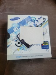Samsung YP-K5J 2GB MP3 Player Built-In Slide Speaker FM Radio Open Box Flawless