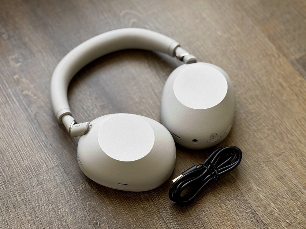 SONY WH-1000XM6/S Wireless Noise Canceling Headphones – WH1000XM6 SILVER #E