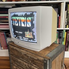 JVC Mastercommand C-13WL513” CRT VTG Retro Gaming Television White & Yellow 1994
