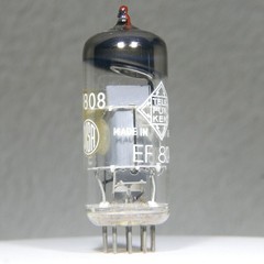 Telefunken EF804 O-Getter Silver Plate Painted Tip Diamond Mark on Bottom Strong