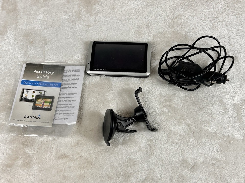 Garmin Nuvi 1300 LM GPS Lifetime Maps Navigation TESTED WORKS