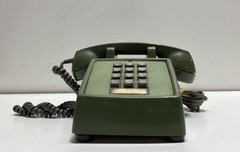 ITT 2500 Vintage Push Button Desk Telephone Avocado Green Landline Phone