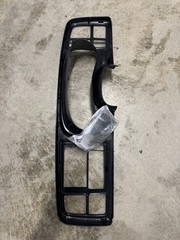 Metra DP-3002B Black Double DIN Dash Kit for Select 99-02 GM Full-Size Truck/SUV