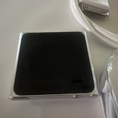 Apple iPod nano 6th Gen Silver 8 GB. NEW BATTERY. NEW SCREEN