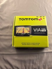 TomTom VIA 1435TM Car GPS System USA/Canada/Mexico LIFETIME MAPS & TRAFFIC