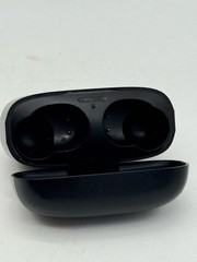 (BROKEN) JBL Endurance Race TWS Waterproof Sport Earbuds IP67 Bass Black