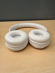 JBL TUNE510BT Wireless Bluetooth Headphones – White – Great Condition