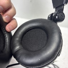 Tascam TH-02 Closed-Back Professional Studio Monitoring Headphones