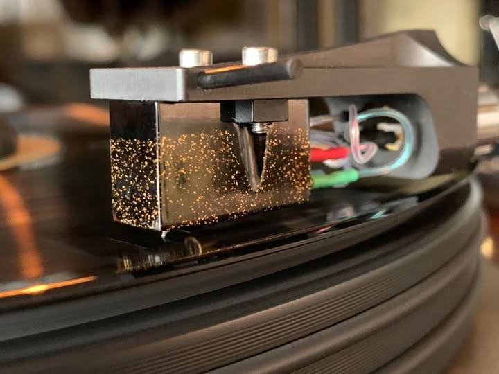 KOETSU URUSHI BLACK GOLD LEAF MOVING COIL CARTRIDGE MADE IN JAPAN