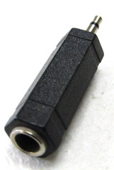 Vanco AD-509 3.5 mm Mono Plug – 1/4″ Stereo Jack Adapter Black Molded Plastic