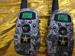 U.S. UNITED STATES ARMY 2 TOY WALKIE-TALKIES – with Lights CAMOUFLAGE with CLIPS