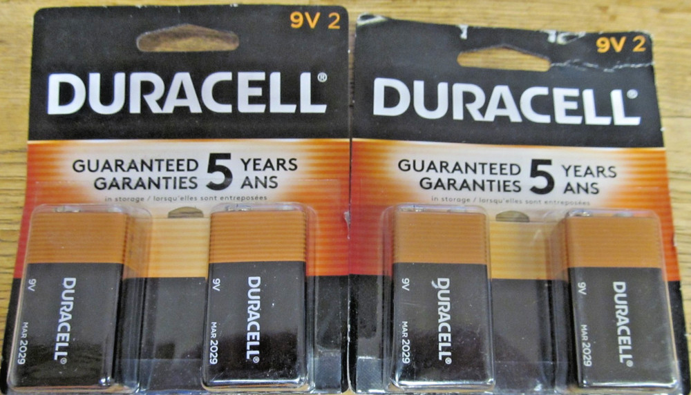 BRAND NEW SEALED DURACELL 4 PCS 2-2PKS 9 VOLT BATTERIES EXP. 2029 FREE SHIP 9V2