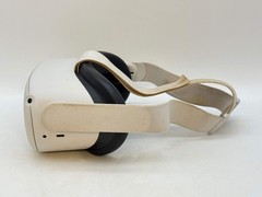 Oculus Quest 2 64GB White VR Headset w/ 2 Controllers