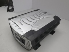 Cobra Pro 3000W Professional Power Inverter 12V DC to 120V AC