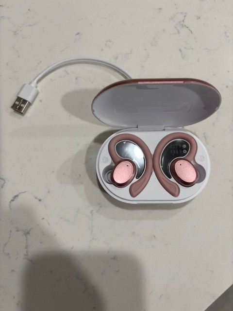 Rohs Wireless Headphones Bluetooth Sport Earphones NWOB