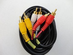 18ft. 3 RCA Male Audio/Video Stereo Dubbing Composite Cable-Gold 18′ Foot