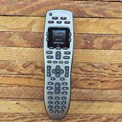Logitech Harmony 650 Programmable Universal Remote Color Screen Tested Used