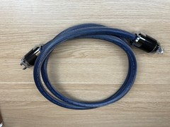 Audiophile Cable 2 m 15A 250V Shielded Carbon Fiber Plug IEC C13 1.7 cm Thick