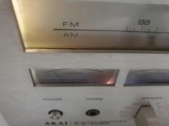 Akai AA-1050 Stereo receiver – 35w 4-16Ohm – Fully working