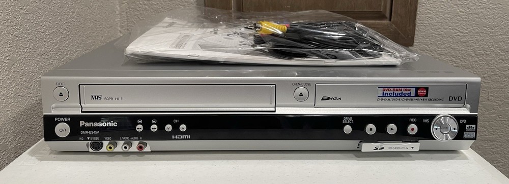 Panasonic DMR-ES35V VHS DVD Recorder Combo with Power Cord & Remote FOR PARTS