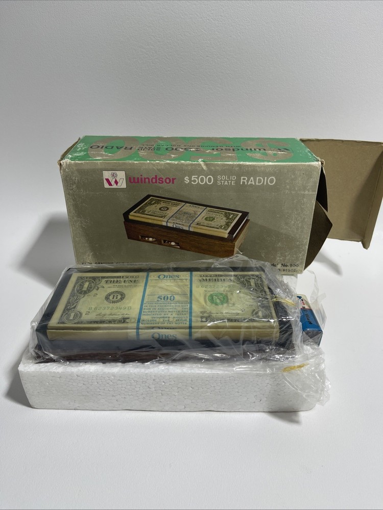 Vintage Lucite $500 1974 US One Dollar Bills Paperweight AM Radio Retro New
