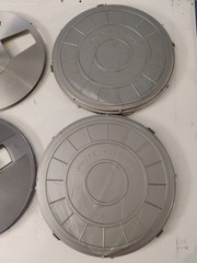 Lot of 2 Vintage Akai Metal & Plastic Reel To Reel Tape Take-Up 7″ 1/4″ W/ Cases