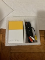 EEEKit 1080p Portable LED Mini Projector – White/Yellow NEW IN BOX FREE SHIP