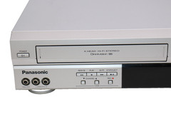 Panasonic VHS VCR DVD Combo Convert VHS to Digital USB Capture AV-HDMI Adapter
