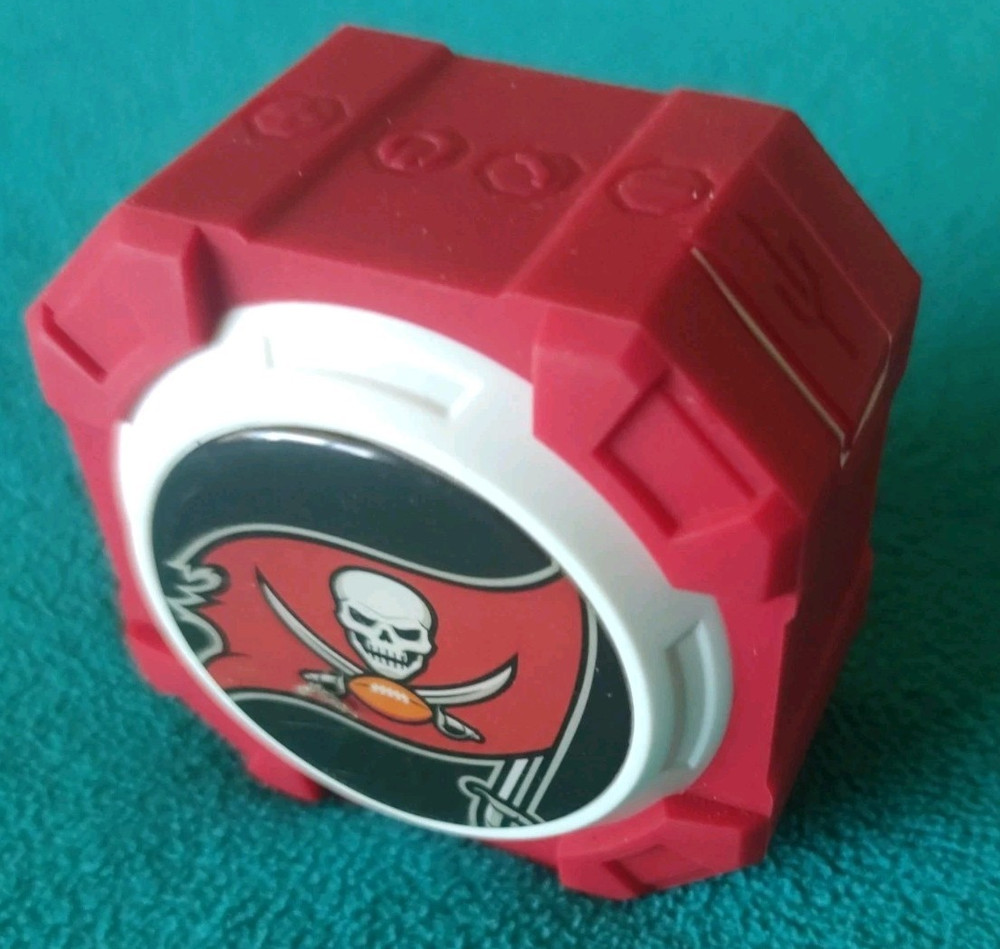 Bluetooth Wireless Speaker – LED lights NFL “Shock Box” Tampa Bay Bucs NIB (#1)