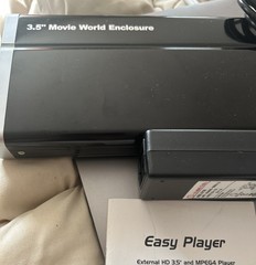 Vtg 3.5”HDD MPEG4 Media Player USB 2.0 W Remote