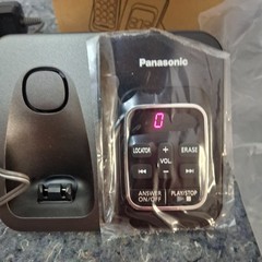 Panasonic KX-TGD832 Cordless Phone System w/ Answering Machine Home Telephone