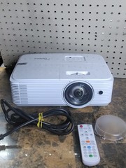 Optoma X318ST Short Throw DLP Simulator Projector & Remote 1080 MHL 3300 Lumens