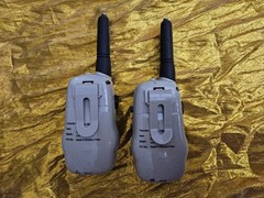 U.S. UNITED STATES ARMY 2 TOY WALKIE-TALKIES – with Lights CAMOUFLAGE with CLIPS