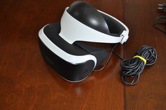 Sony PlayStation 4 PSVR Headset & CUH-ZVR2 VR Processor.