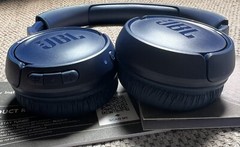 JBL Tune 510BT (Blue) Wireless Bluetooth On-Ear Headphones Mint Cond With Case