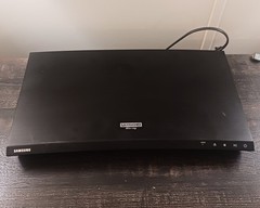 Samsung 4K Ultra HD Blu-ray DVD Disc Player UBD-M7500 – TESTED Works – No Remote