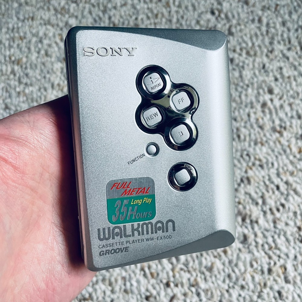 Sony WM-EX500 Walkman Cassette Player, Awesome Silver ! Working !